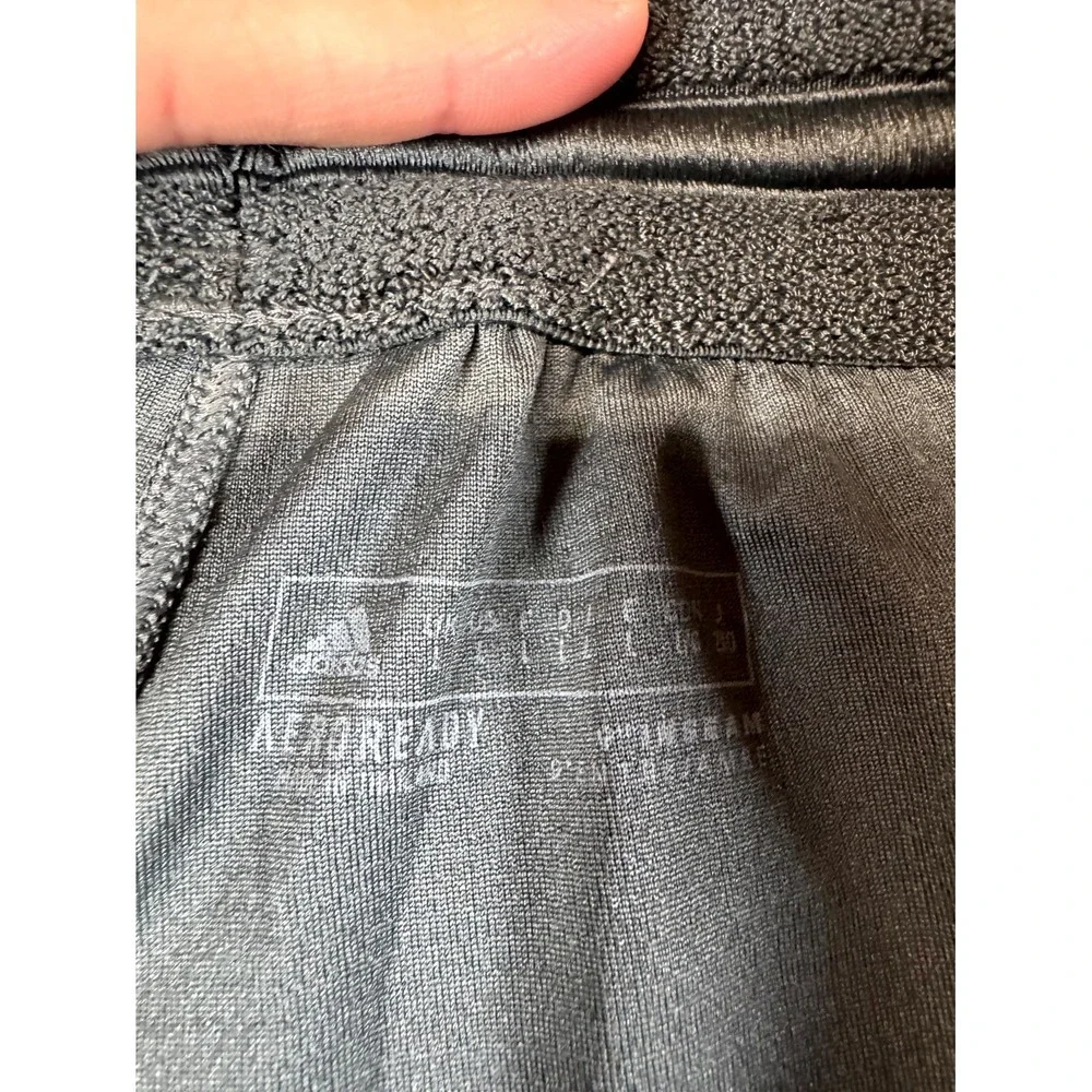 Adidas Athletic Shorts Mens L Charcoal Gray Aeroready Elastic Waist Gym Workout